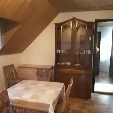Tunnel Family Apartmanhaz Pecs